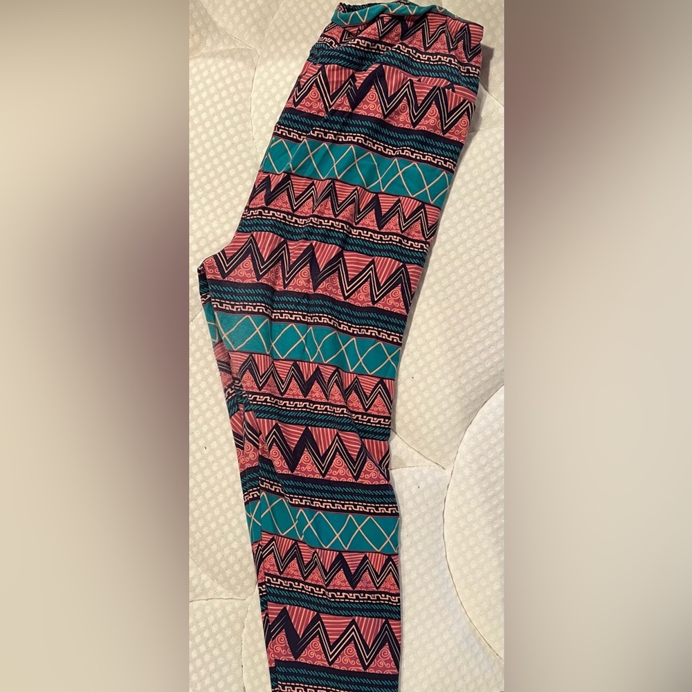 LulaRoe tall and curvy leggings.